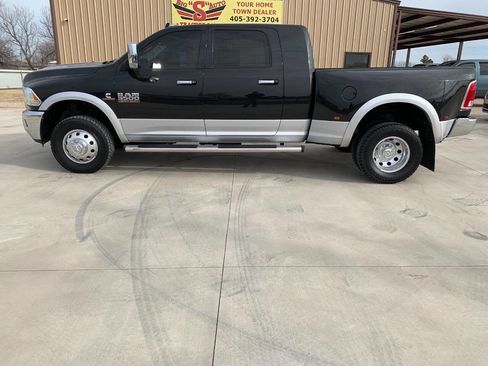Used 2018 RAM 3500 Laramie w/ Convenience Group image 5