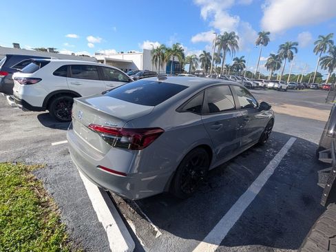 Used 2025 Honda Civic Sport image 13