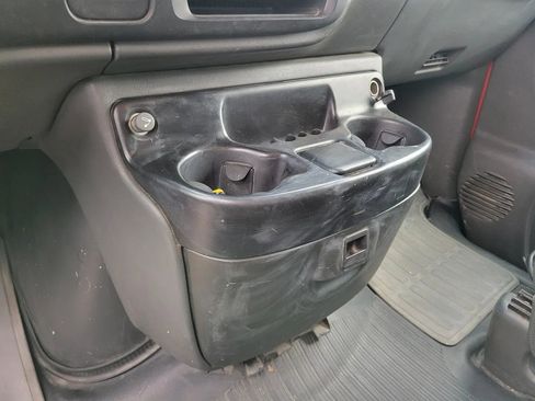 Used 2001 GMC Savana 3500 Extended w/ Marketing Option Pkg 2 image 14