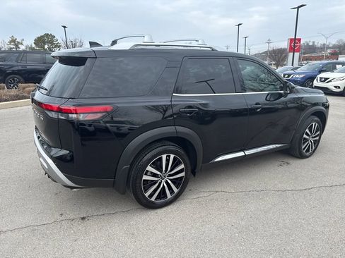 Certified 2025 Nissan Pathfinder Platinum image 7