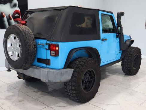 Used 2017 Jeep Wrangler Sport AWD/4WD image 3