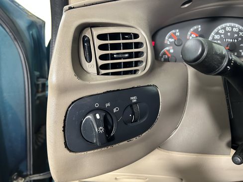 Used 1997 Ford F150 XL RWD image 16