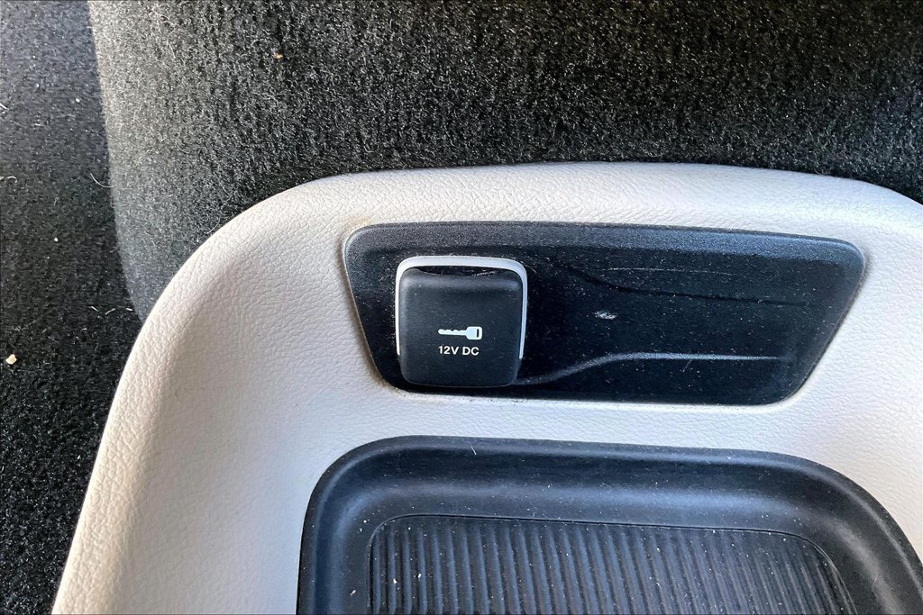 Used 2024 Chrysler Pacifica Touring-L FWD image 15