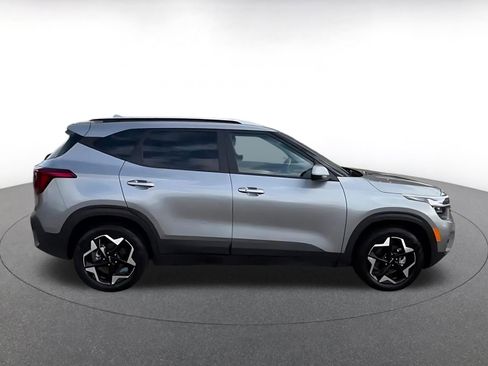 Used 2025 Kia Seltos S image 16