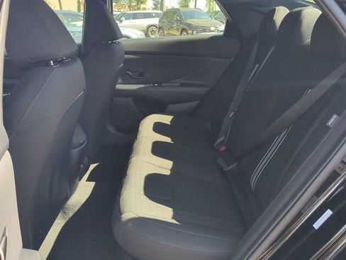 New 2025 Hyundai Elantra SEL FWD image 13