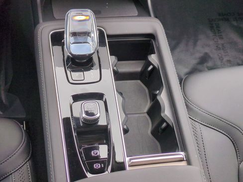 New 2026 Volvo XC90 B6 Plus w/ Protection Package AWD/4WD image 14