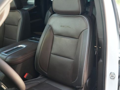 Used 2022 GMC Sierra 1500 Denali w/ Denali Reserve Package AWD/4WD image 27