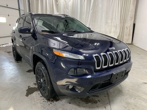 Used 2014 Jeep Cherokee Latitude w/ Cold Weather Group image 13