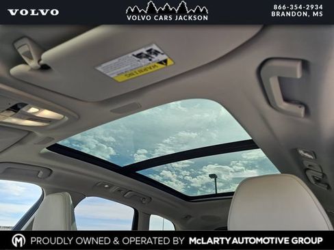 New 2026 Volvo XC60 B5 Ultra w/ Protection Package Premier AWD/4WD image 18