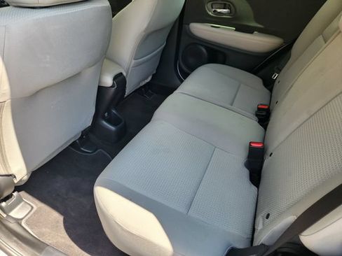 Used 2020 Honda HR-V LX image 29