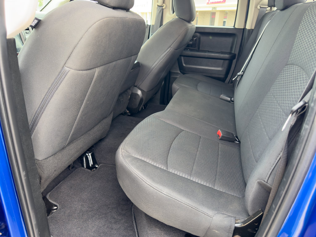 Used 2019 RAM 1500 Express w/ Express Value Package AWD/4WD image 16