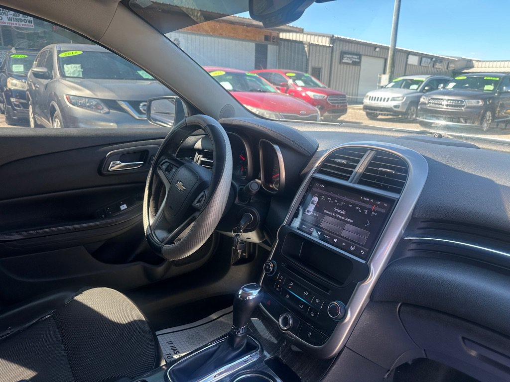 Used 2014 Chevrolet Malibu LT w/ Power Convenience Package FWD image 8