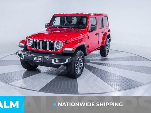 Used 2025 Jeep Wrangler Unlimited Sahara AWD/4WD image 2