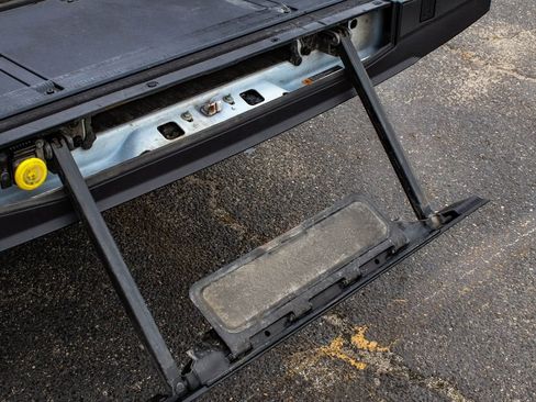 Used 2023 Ford F150 XLT w/ Equipment Group 302A High image 40