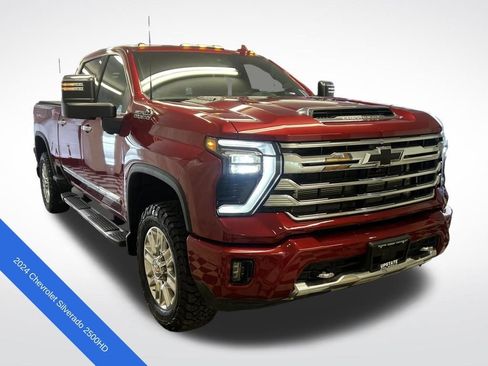 Used 2024 Chevrolet Silverado 2500 High Country w/ Technology Package AWD/4WD image 1