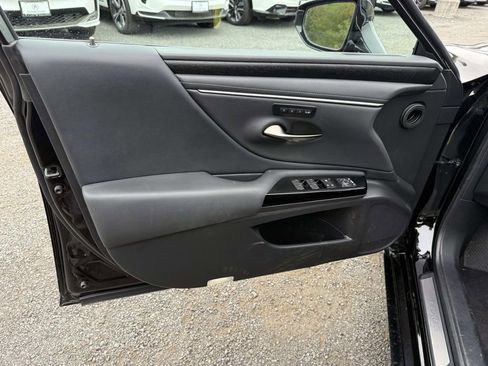Used 2024 Lexus ES 350 w/ Premium Package FWD image 12