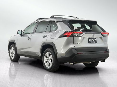 Used 2021 Toyota RAV4 XLE w/ Convenience Package AWD/4WD image 3