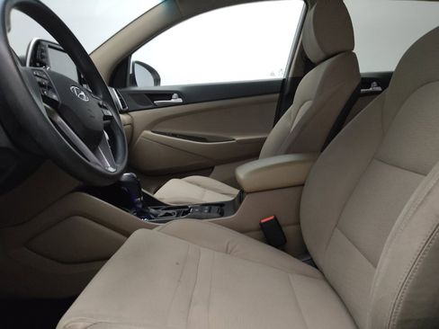 Used 2019 Hyundai Tucson Value FWD image 17