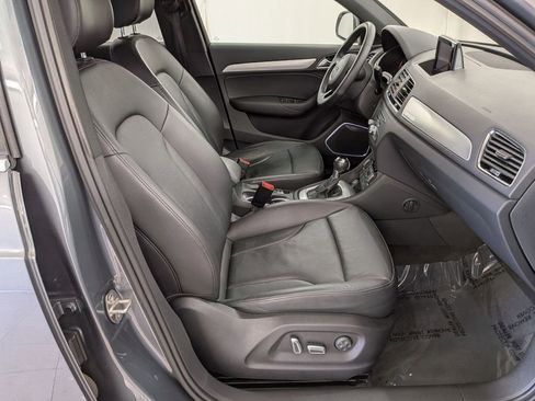 Used 2016 Audi Q3 2.0T Prestige w/ Prestige Package AWD/4WD image 33