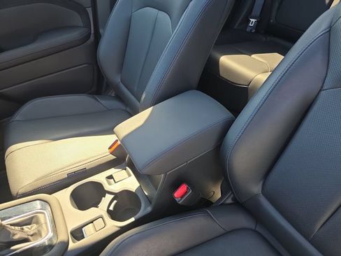 Used 2025 Subaru Forester Limited AWD/4WD image 22