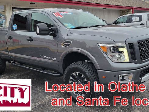 Used 2019 Nissan Titan PRO-4X w/ Pro-4x Utility Package image 1