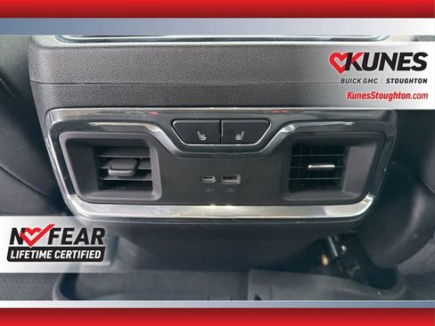 Used 2024 Chevrolet Silverado 1500 High Country w/ High Country Premium Package AWD/4WD image 33