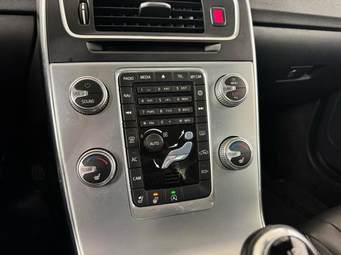 Used 2018 Volvo S60 T5 Dynamic image 25