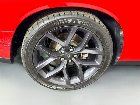 Used 2022 Dodge Challenger GT w/ Plus Package image 31