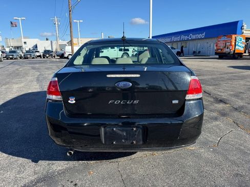 Used 2010 Ford Focus SE image 7