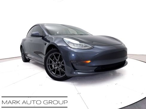 Used 2019 Tesla Model 3 Mid Range RWD image 1
