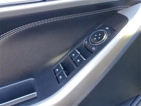 Used 2023 Ford Explorer XLT image 21