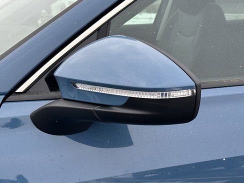 New 2026 Volkswagen Tiguan SE image 11