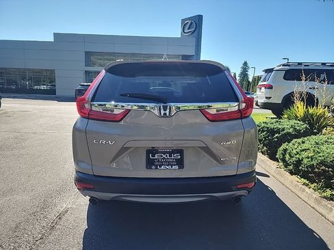 Used 2019 Honda CR-V Touring image 4