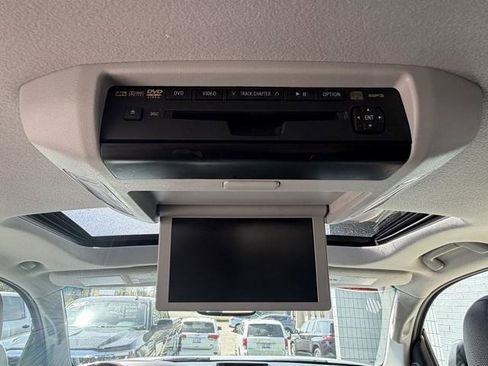 Used 2013 Toyota Tundra Platinum AWD/4WD image 28