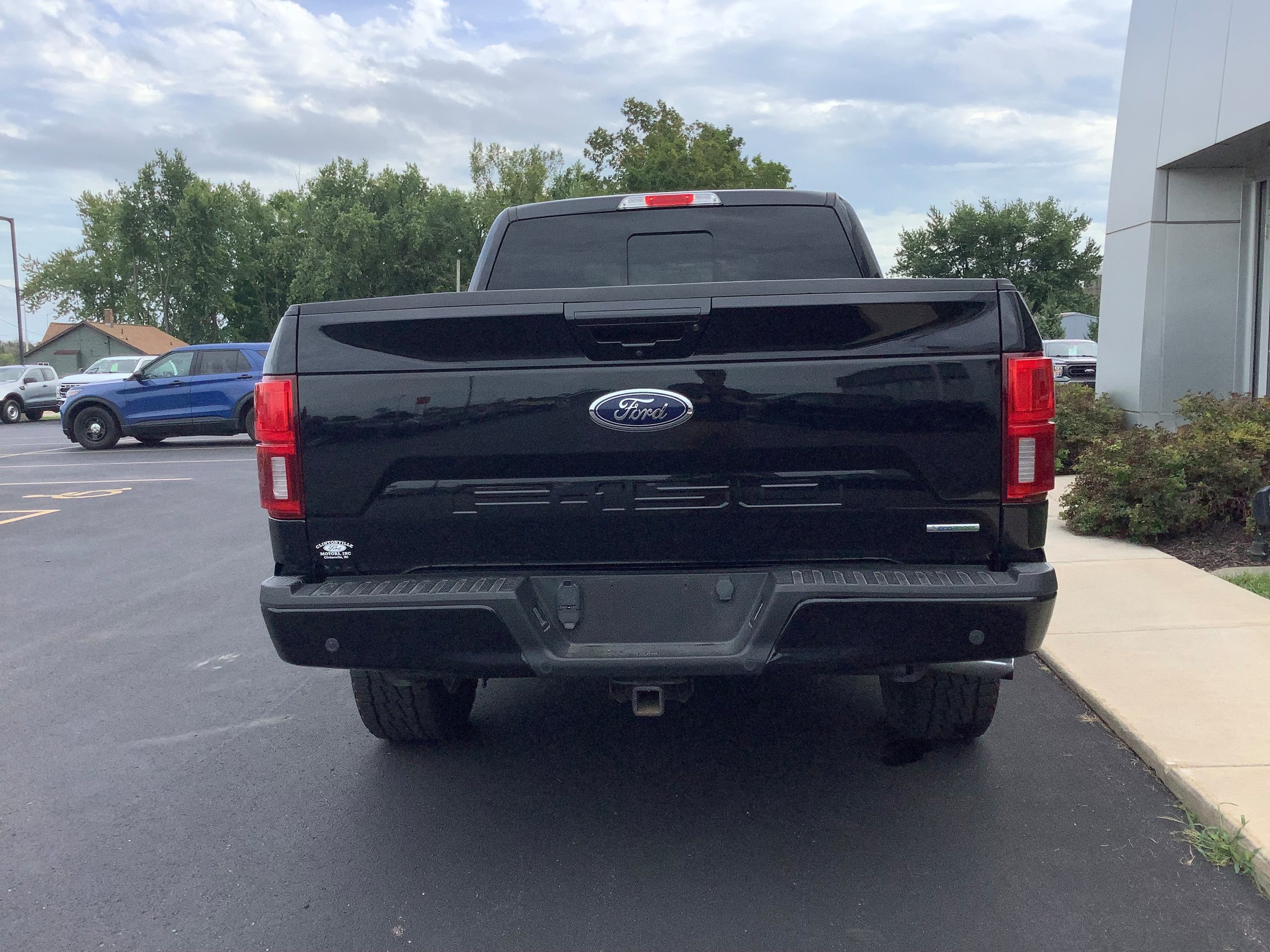 Used 2019 Ford F150 Lariat w/ Equipment Group 502A Luxury AWD/4WD image 5