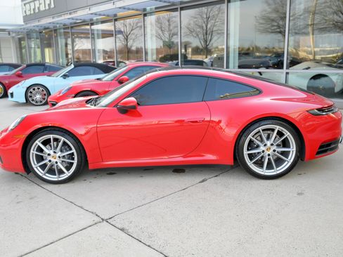 Used 2022 Porsche 911 Carrera image 8