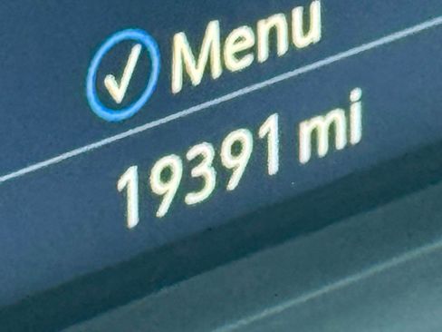 Certified 2025 Cadillac XT5 Premium Luxury image 3