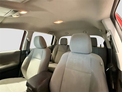Certified 2019 Toyota Tacoma SR5 image 17