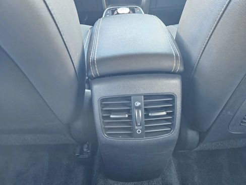 Used 2020 Kia Niro EX FWD image 23
