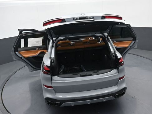 New 2026 BMW X5 M60i w/ Climate Comfort Package AWD/4WD image 42