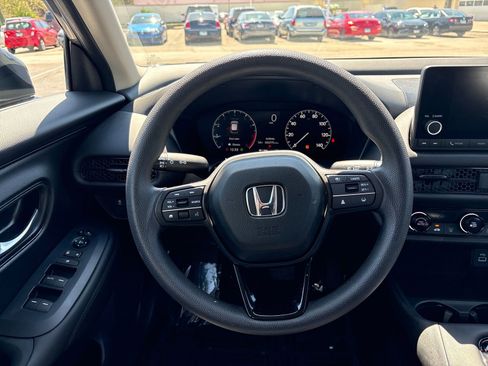 Used 2025 Honda HR-V LX image 14