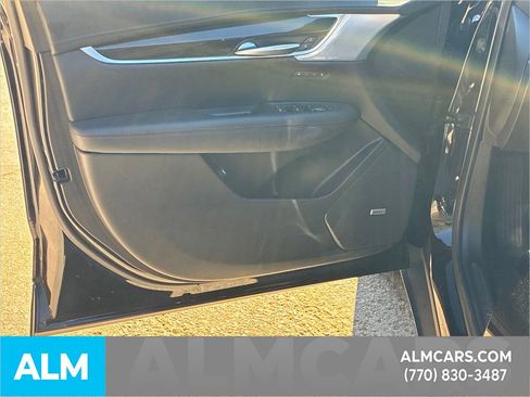 Used 2025 Cadillac XT5 Premium Luxury image 15