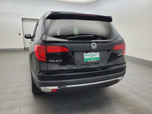 Used 2018 Honda Pilot Touring image 6