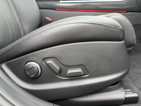 New 2025 Genesis G80 2.5T Advanced image 19