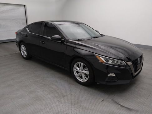Used 2021 Nissan Altima 2.0 SR image 11