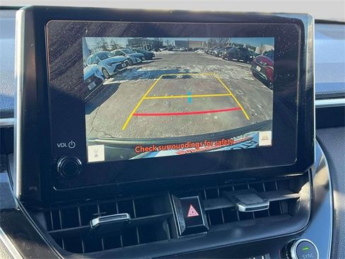 Used 2024 Toyota Corolla Cross XLE image 36