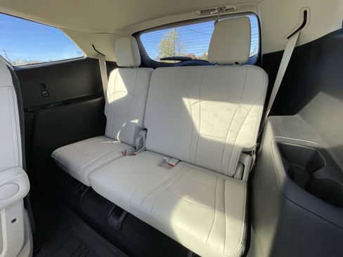 Used 2022 Buick Enclave Premium w/ Experience Buick Package image 43