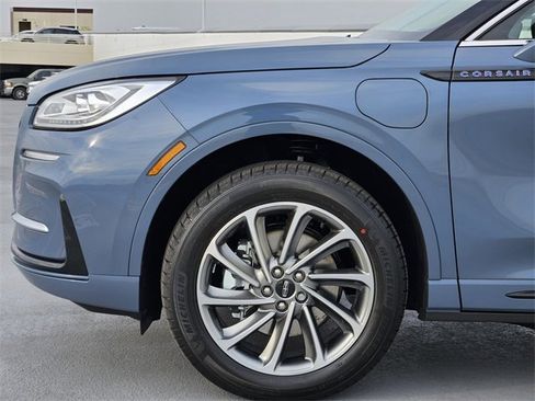 New 2026 Lincoln Corsair Grand Touring image 9