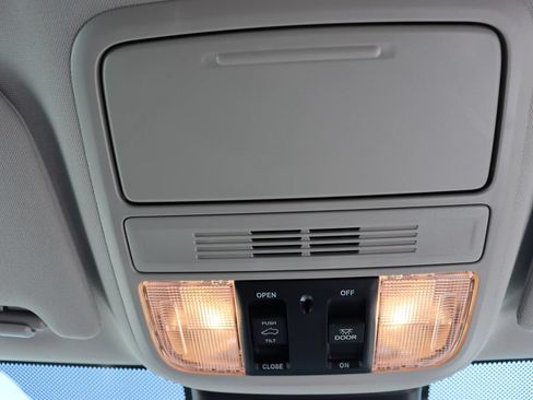 Used 2026 Honda Odyssey Elite image 29