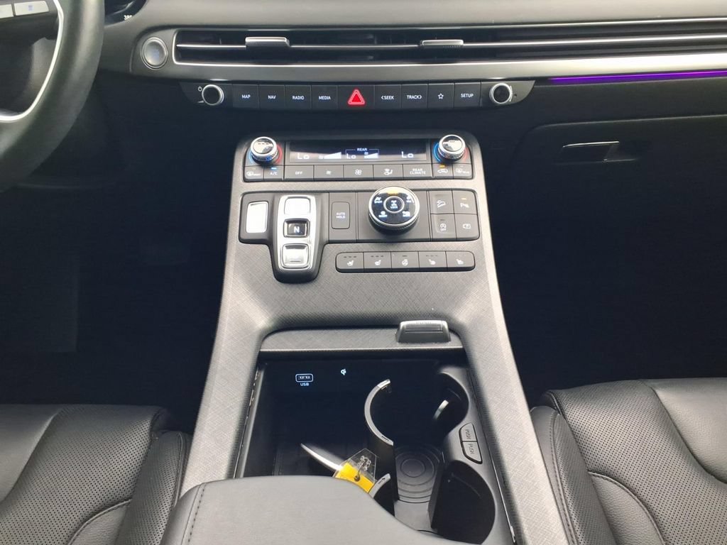 Used 2024 Hyundai Palisade Limited AWD/4WD image 11